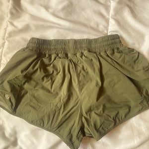 LULULEMON hottie hot shorts olive green
